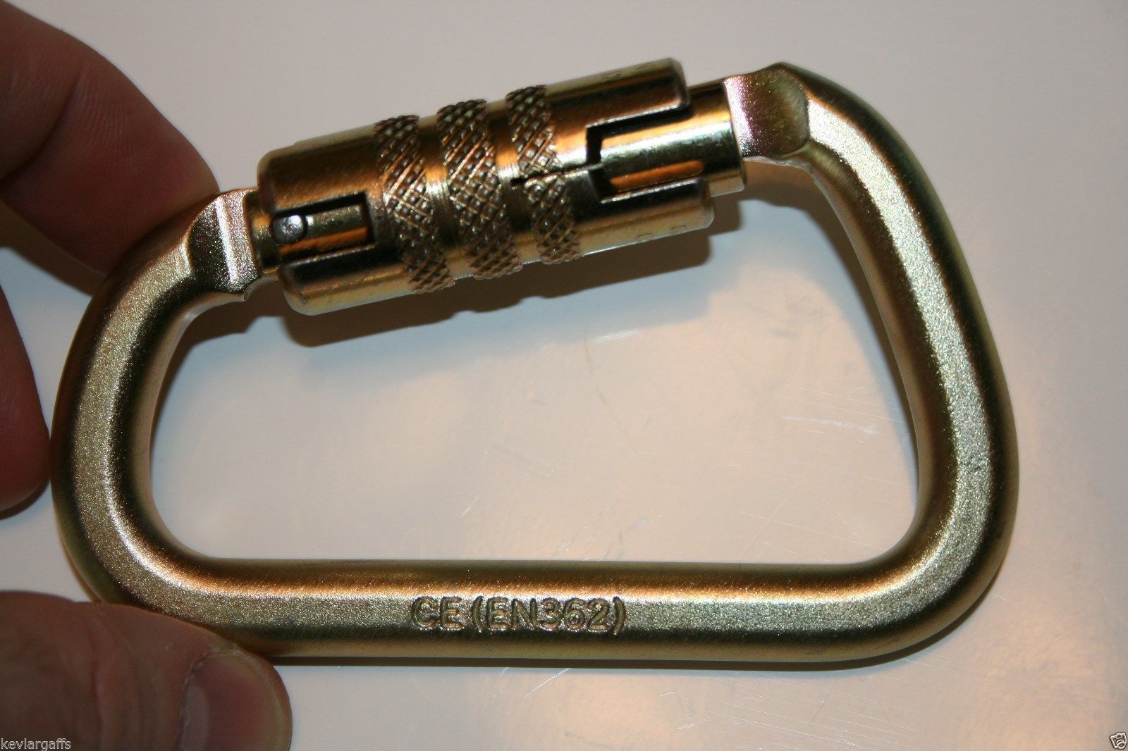 CARABINER STEEL Twist Lock 45KN or 10000Lb