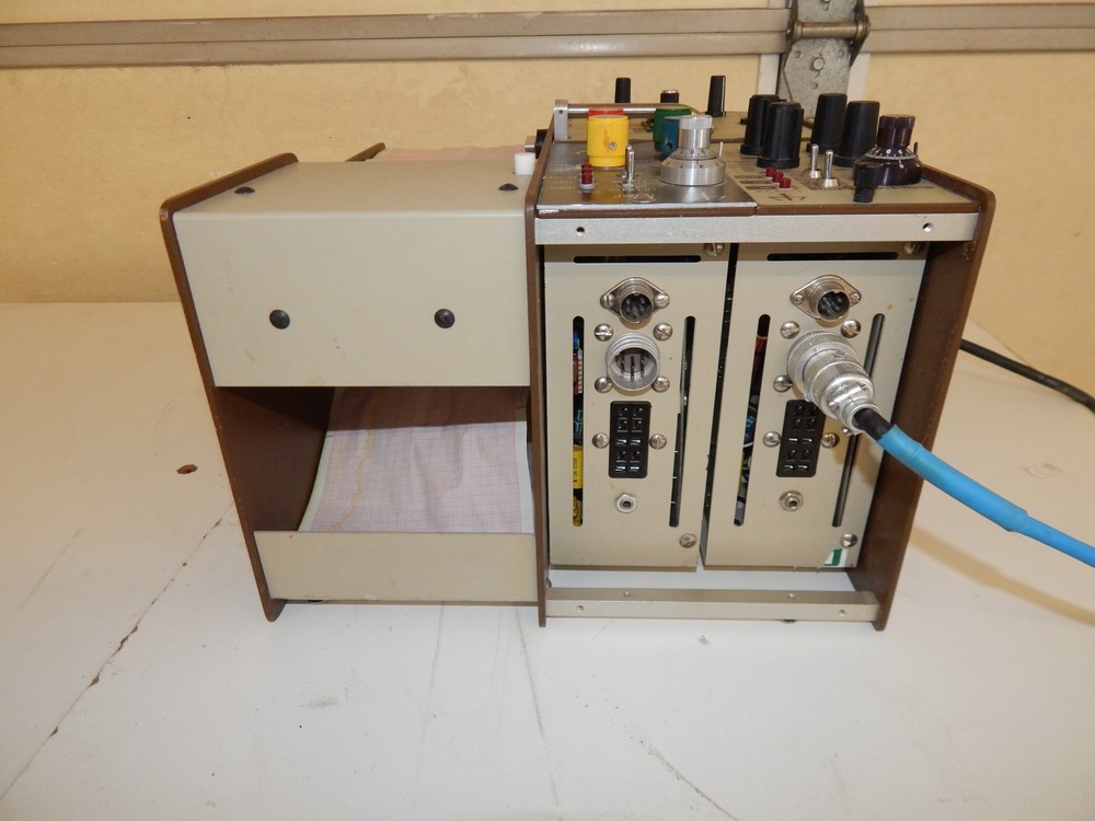 ^^ GILSON MODEL DUOGRAPH CHART RECORDER W/ IC-MP MODULES (SBW22)