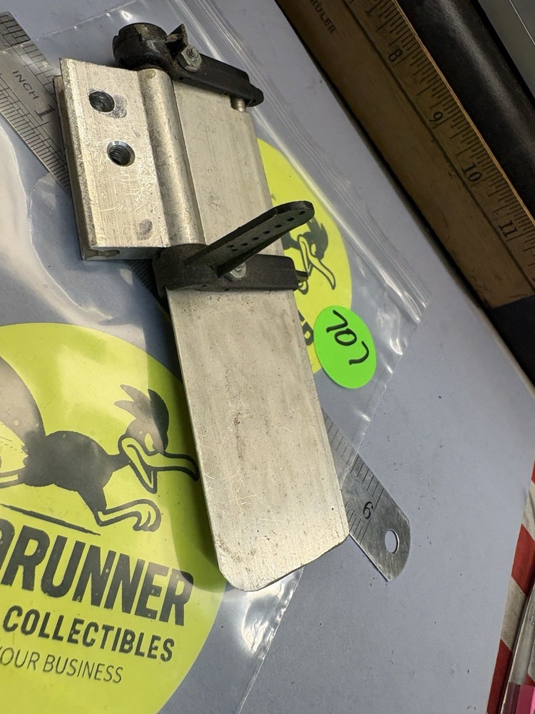 RC BOAT RUDDER PART USED