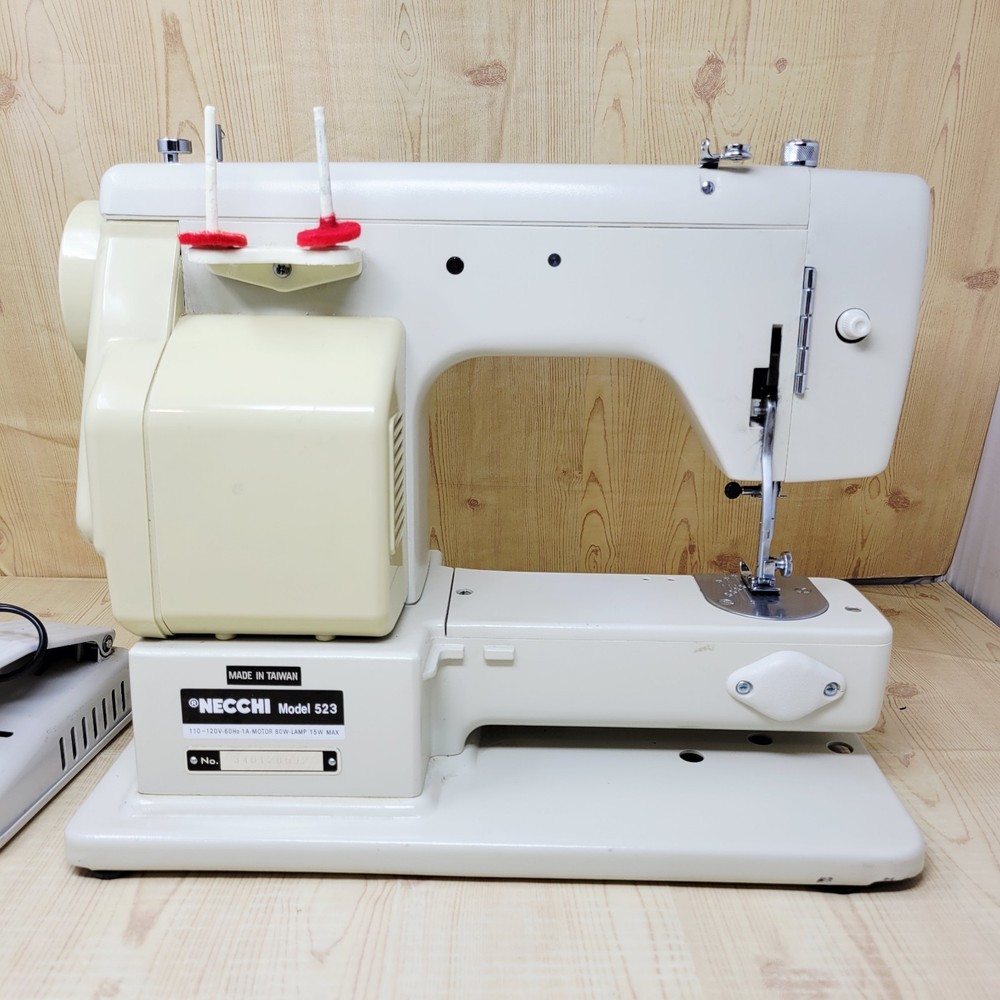 Necchi Sewing Machine 523 Works MISSING TABLE