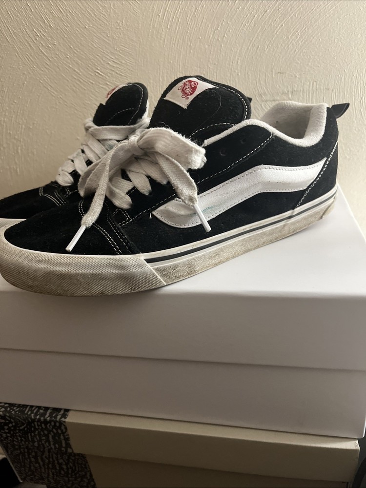 Knu Skool VANS black/white Size 10.5