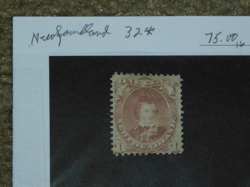 NEWFOUNDLAND, SCOTT# 32, MINT HINGED