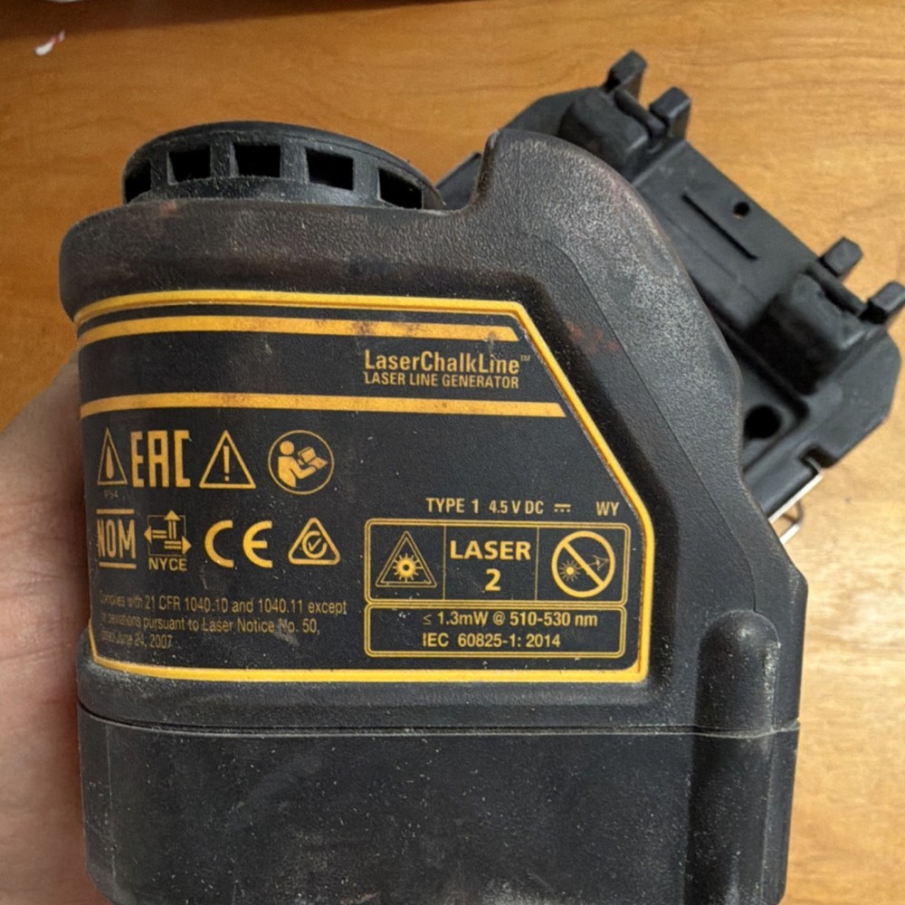 DEWALT DW088CG Self-Leveling Green Line Laser Level with Case