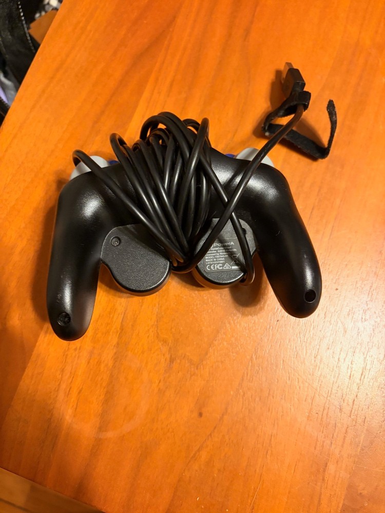 PowerA GameCube Style Controller for Nintendo Switch With Cord (tested) (black)