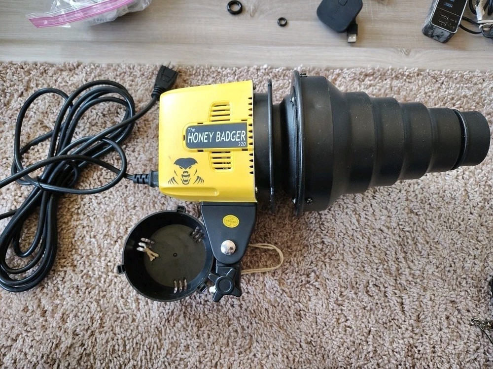 Interfit Honey Badger 320 Compact Flash Head