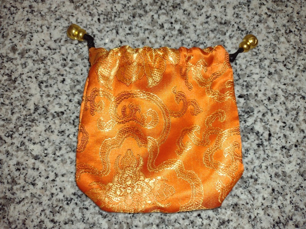 Magnifying Glass & Bag. 2 Styles Available. READ DESCRIPTION.