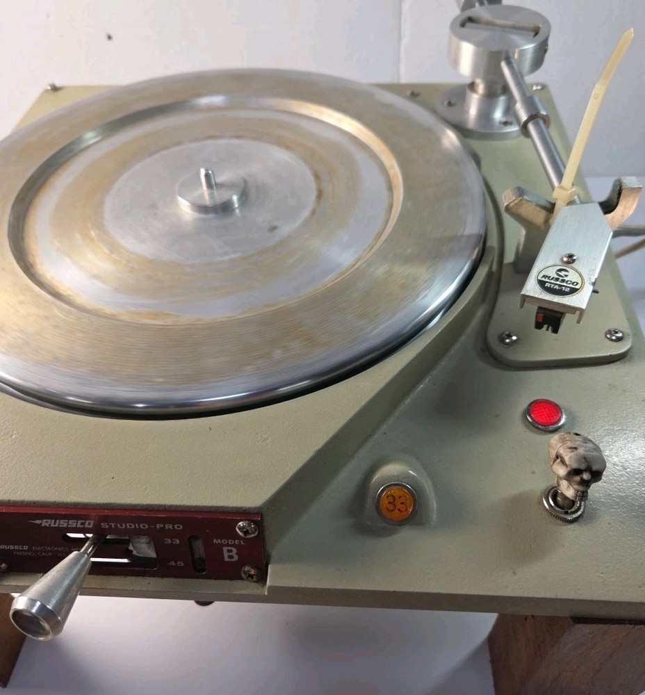 Russco Studio-Pro Model B Turntable 33 45 Professional Working