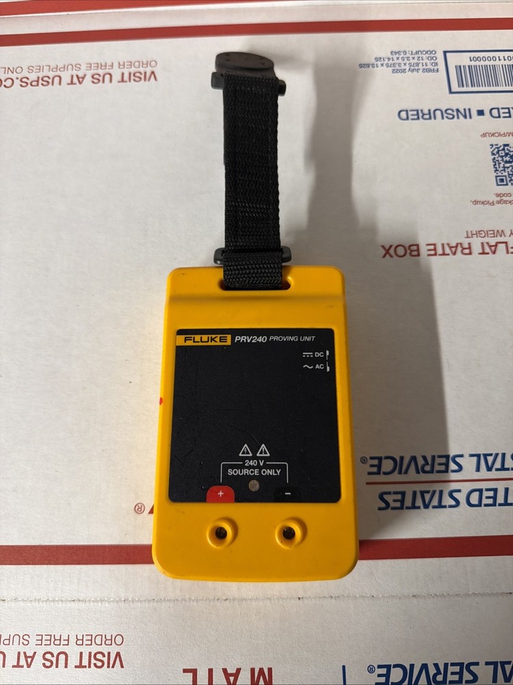 Fluke PRV240 Proving Unit AC DC 240V Tester Source Working Used