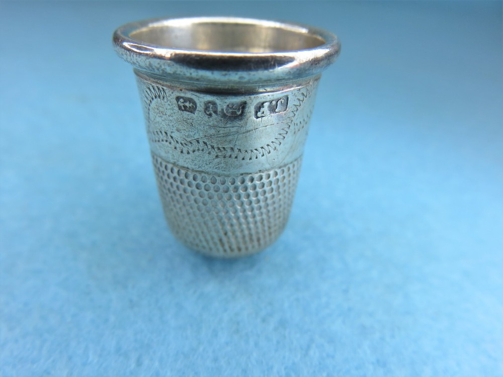 1916 Hallmarked Silver Thimble