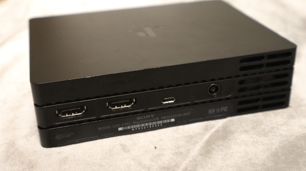 Sony Playstation 4 PS4 VR PSVR Headset and processor unit(NO CAMERA/CONTROLLERS)