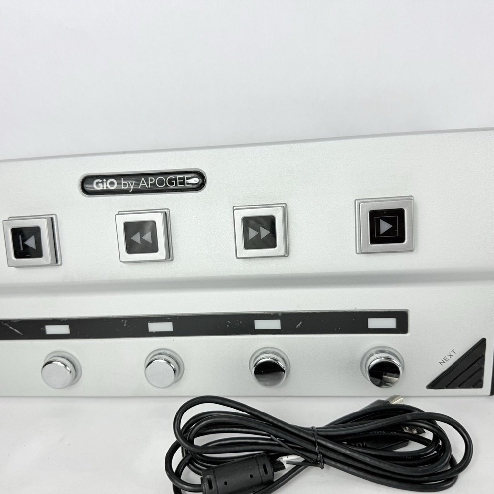 Apogee Silver Gio USB Stomp Interface Pedalboard Footcontroller Guitar FX