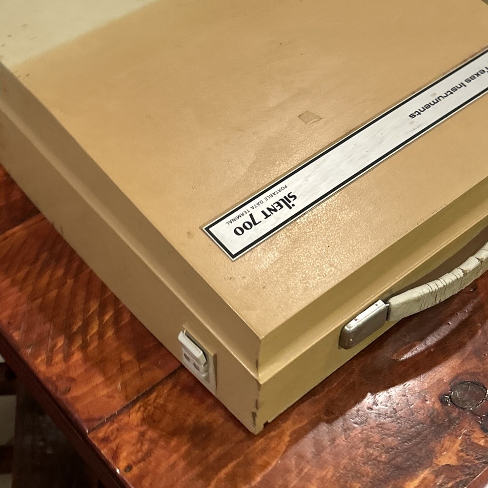 Texas Instruments Silent 700 Model 745 Portable Data Terminal – Working