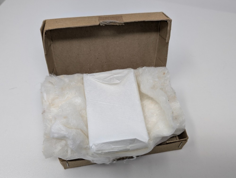 Logitech 74x49 Microscope Cover Slips, 0.17mm, 100/Box, 0CON-159, Petrographic