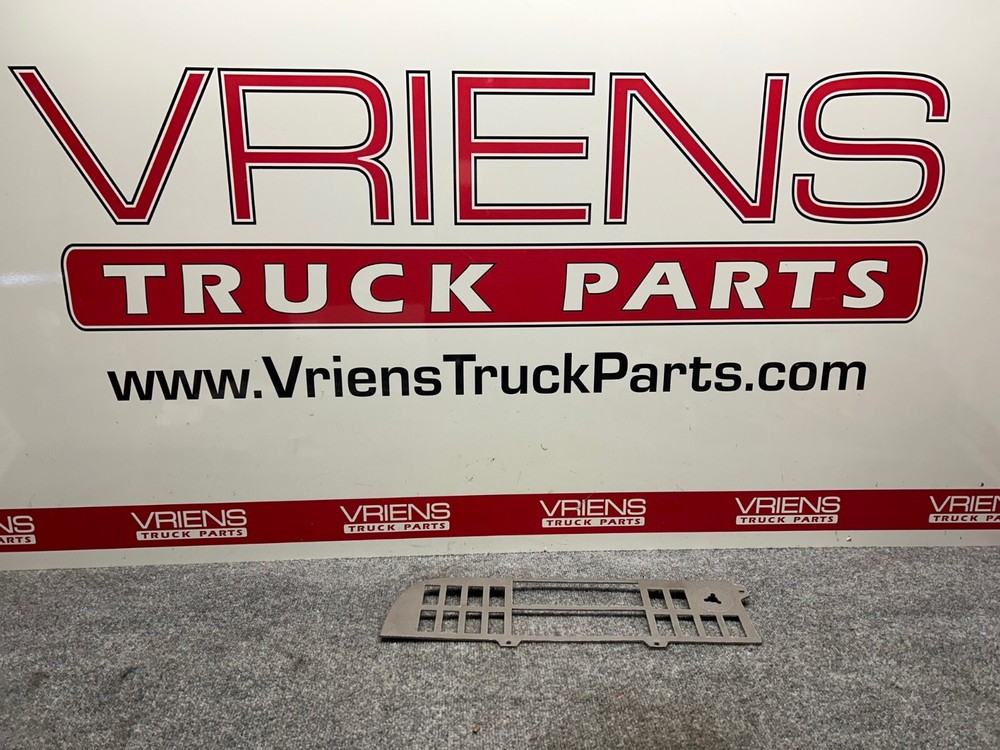 PETERBILT  S64-6016-600 PANEL-DASH D GRAY