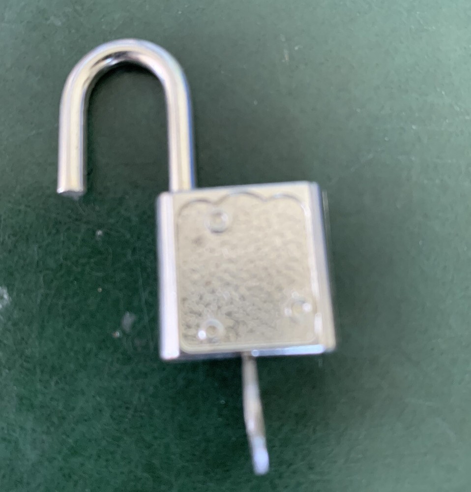 LUGGAGE LOCK WITH KEY