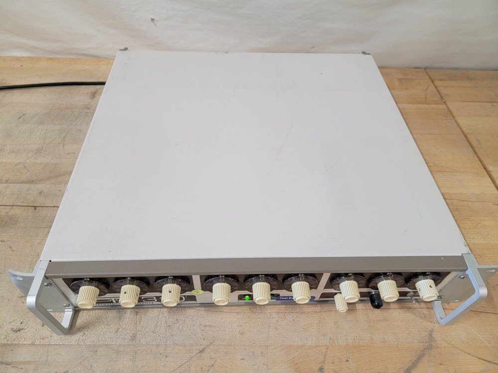 Programmed Test Sources PTS 310 FREQUENCY SYNTHESIZER 310S1T10 - Works