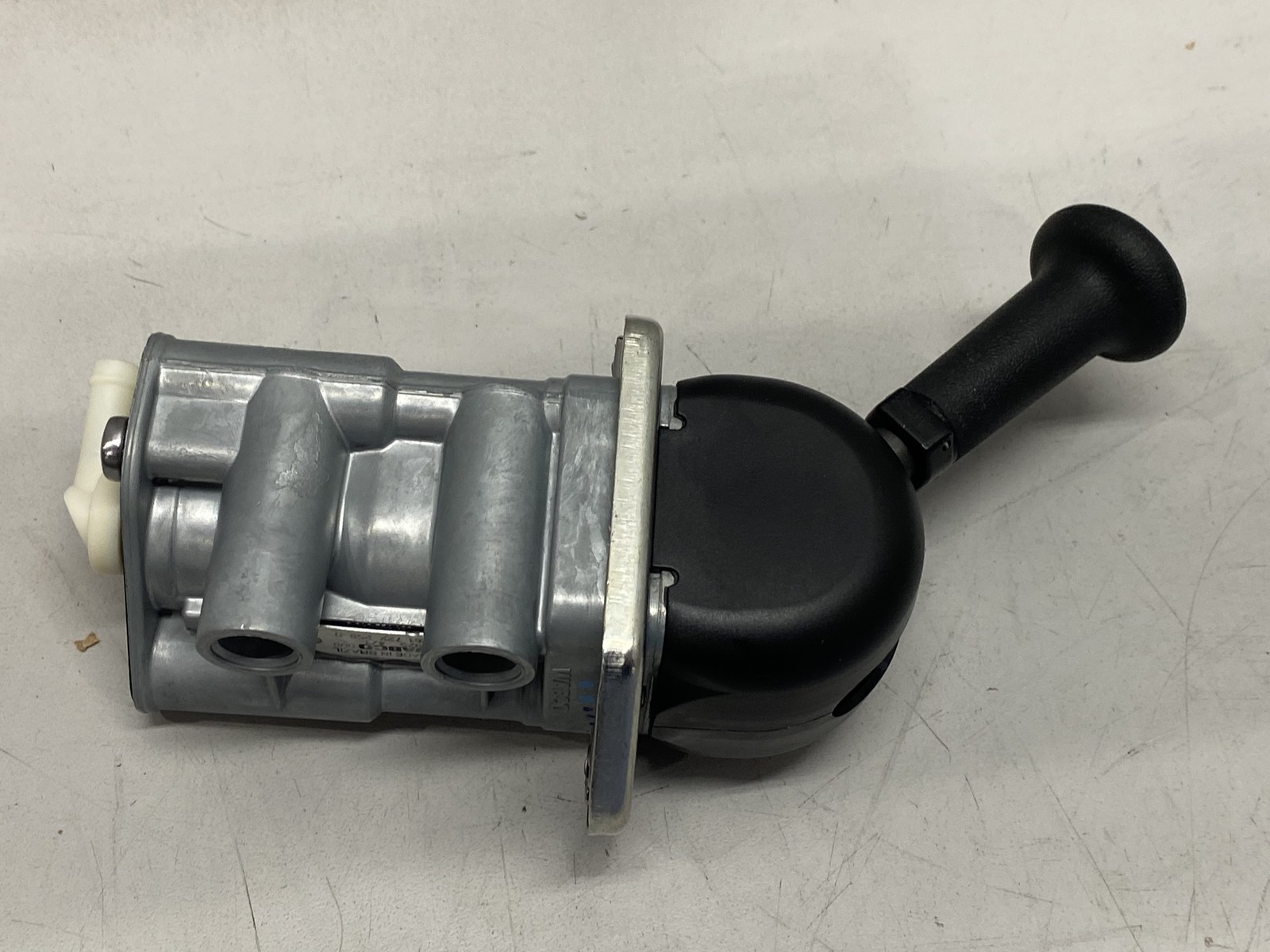 Wabco Hand Parking Brake Valve 6917222580