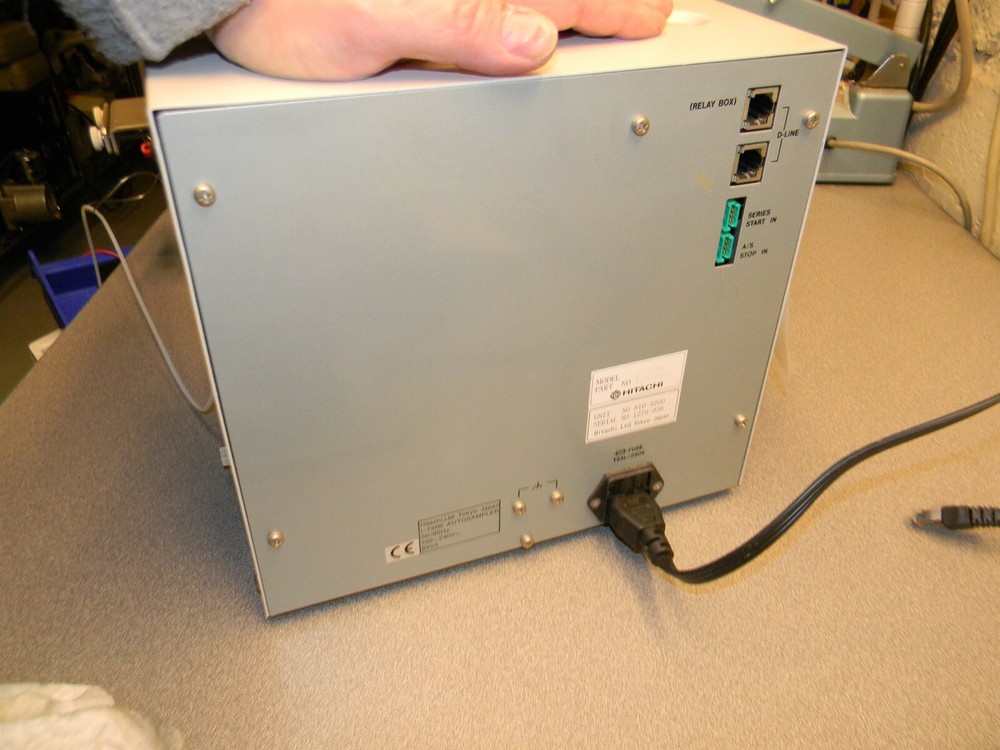 Hitachi Autosampler L-7200 (810-0201)