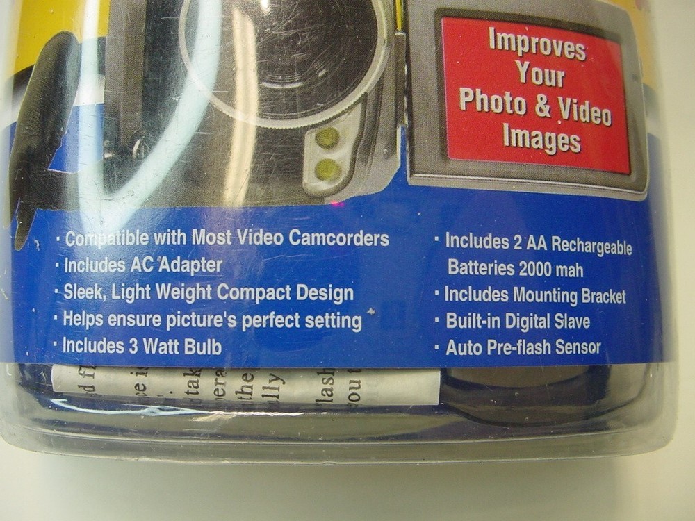 DIGITAL COMBO CAMCORDER LIGHT AND SLAVE FLASH