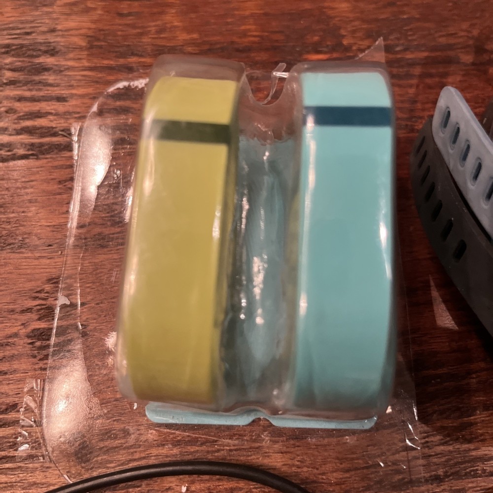 BUNDLE..Fitbit Flex Original tracker, OEM Bands , chargers