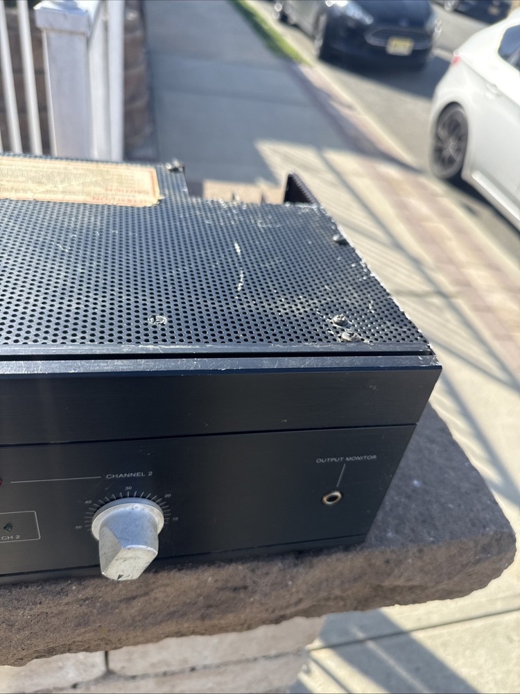 Crown PS-200 power amplifier Tested Works Has Some Cosmetic Issues
