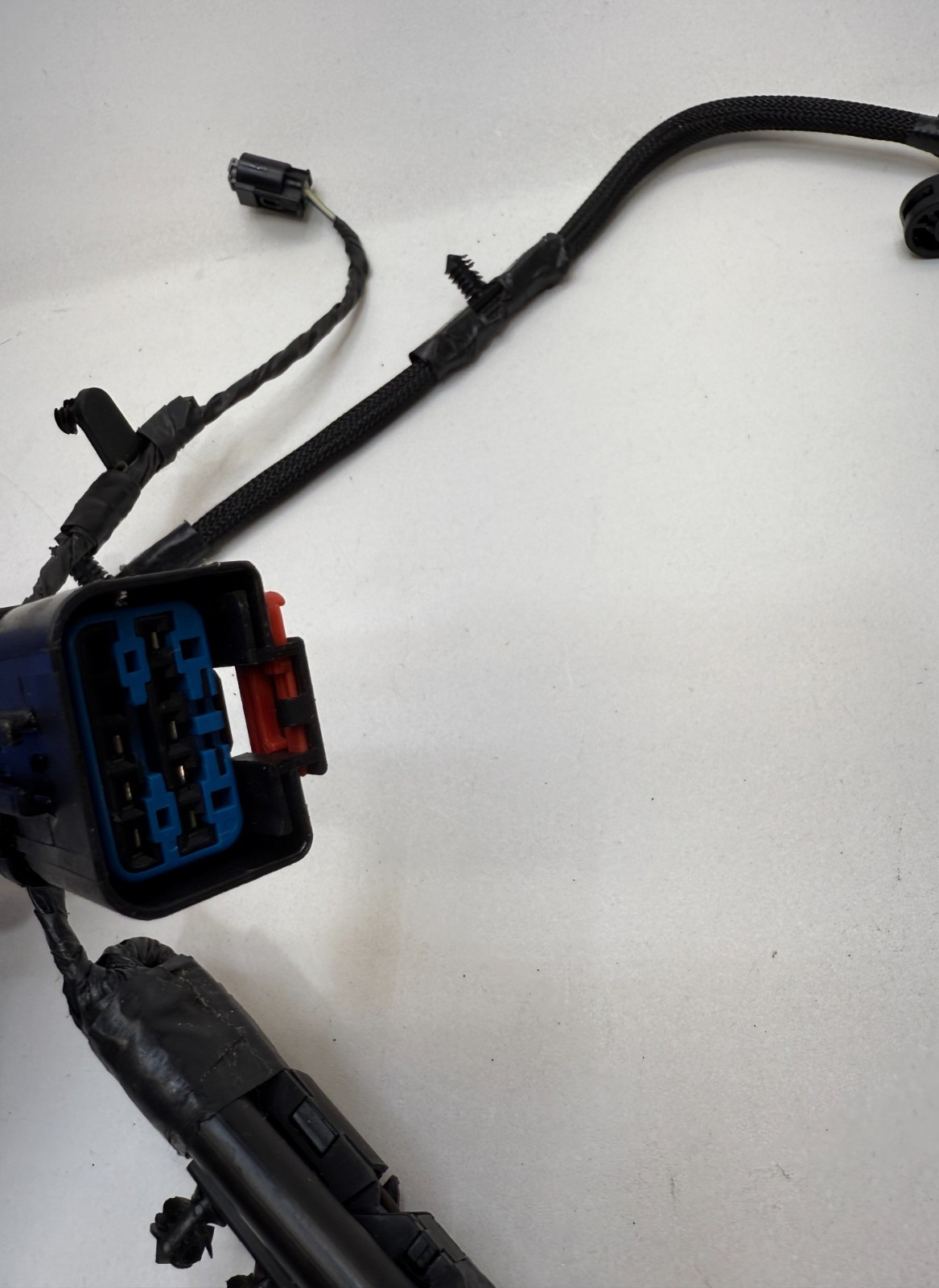 68211876AA OEM MOPAR 13-14 Routan Sliding Door Right Wire Track TESTED