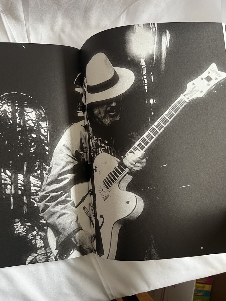 NEIL YOUNG 2010 US Concert Tour Program Art Book