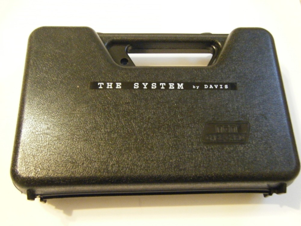 3" DAVIS TARGET SIGHT-BLACK/BLACK KNOBS-Spot Hogg -Sureloc Mount.