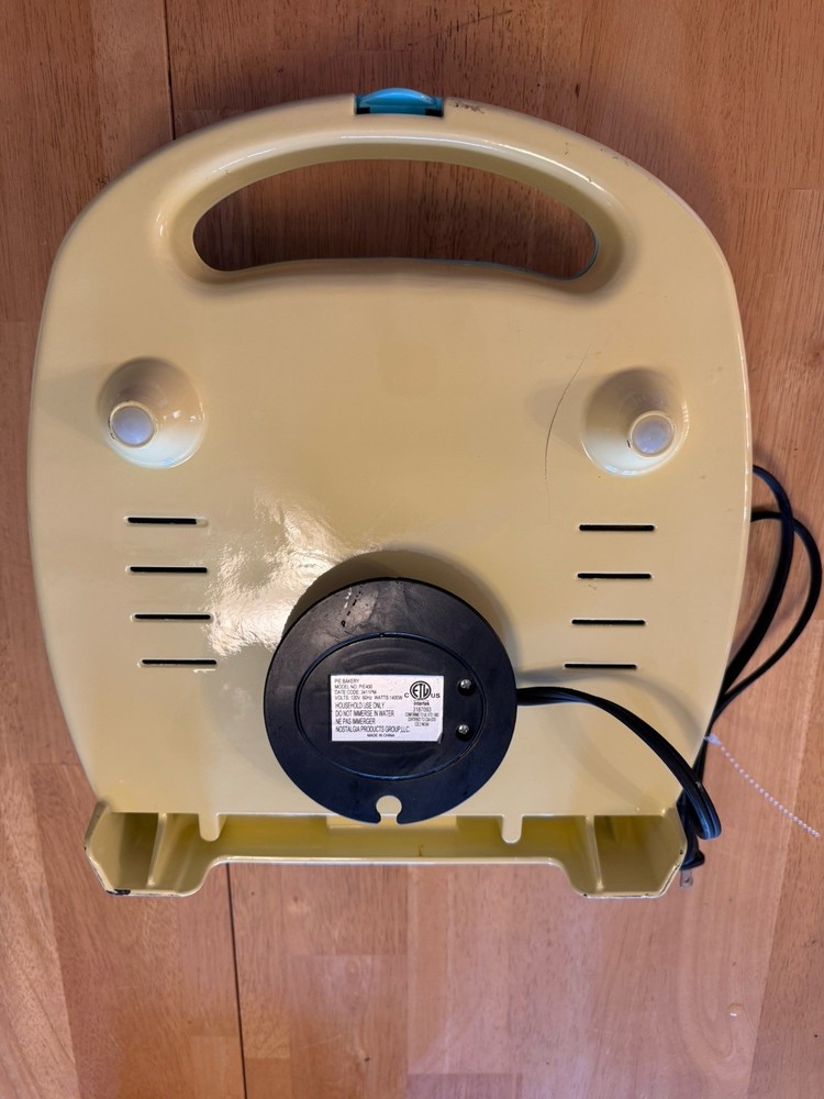 Nostalgia Electrics electric mini pie Bakery Blue