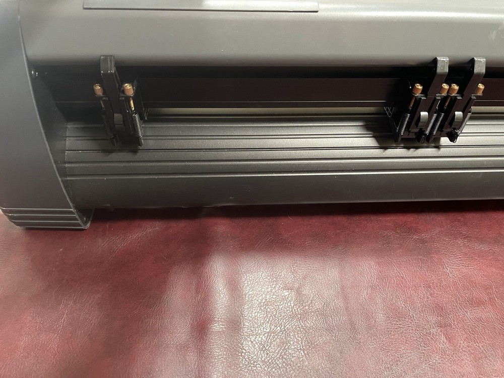 Cutter Plotter 34” Vinyl Cutting Printing Machine Model KI-870S Tested Used Work
