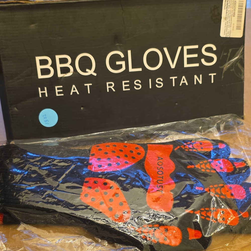 BBQ Gloves Heat Resistant Reusable Black Red