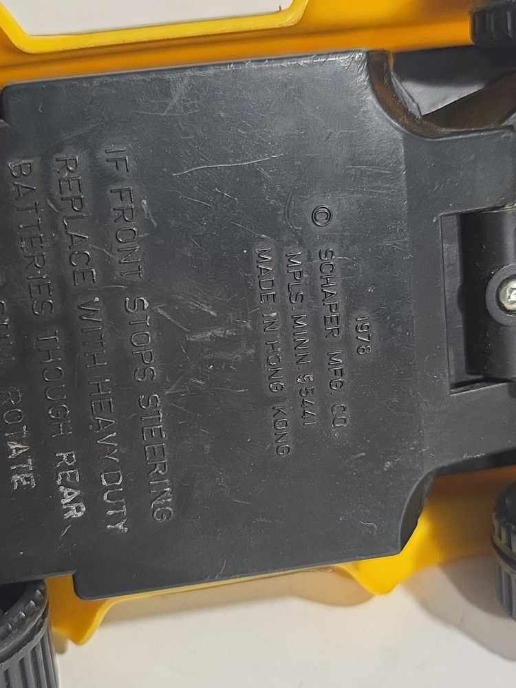 Vintage 1978 Scharper Max Machine Remote Control Van 8” long no controller