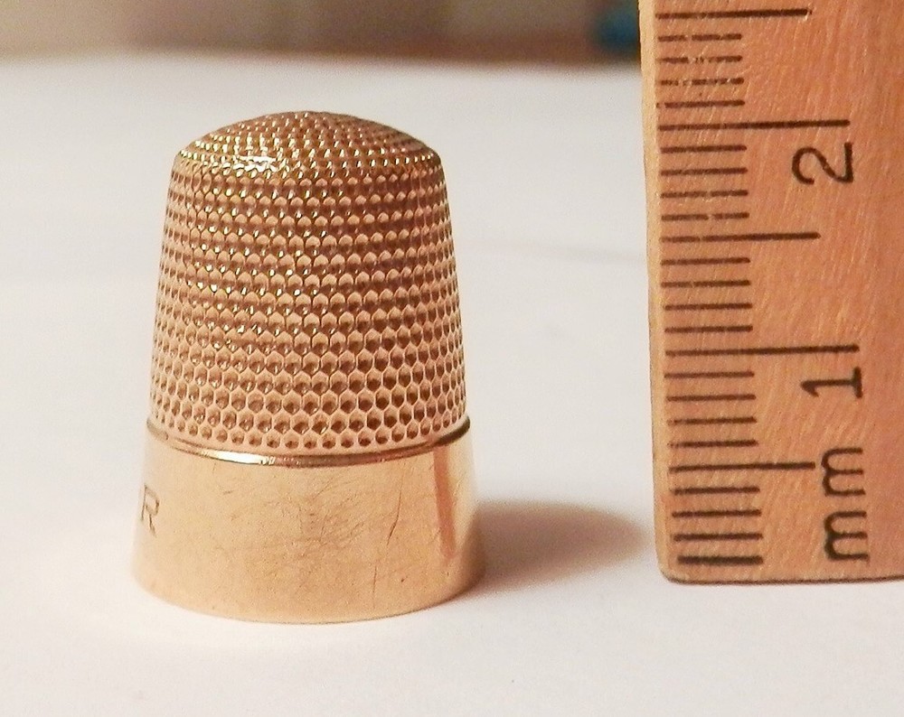 Vintage Solid 14K Yellow Gold Sewing Size 9 Thimble 3 Initial Monogram