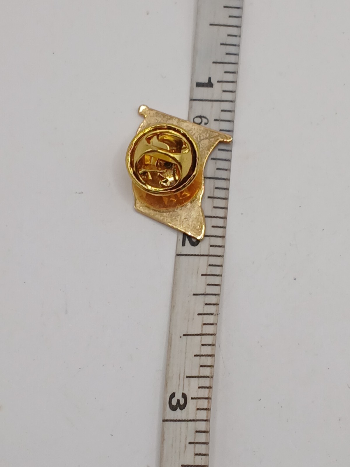 Israel Flag Enamel Lapel Pin Used Collectible with Free Shipping