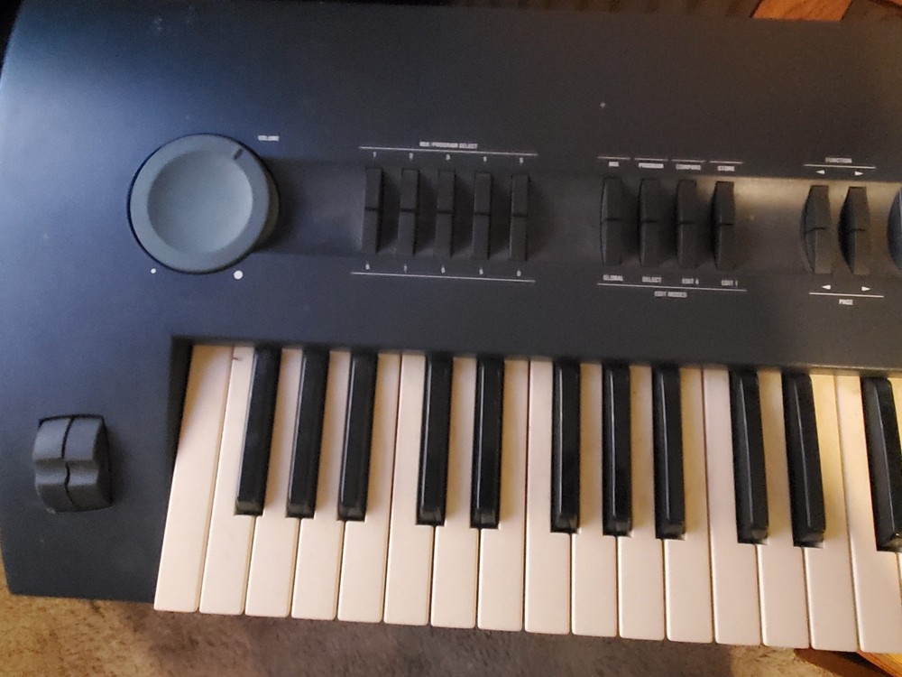 Alesis Quadra Synth 1990 Black