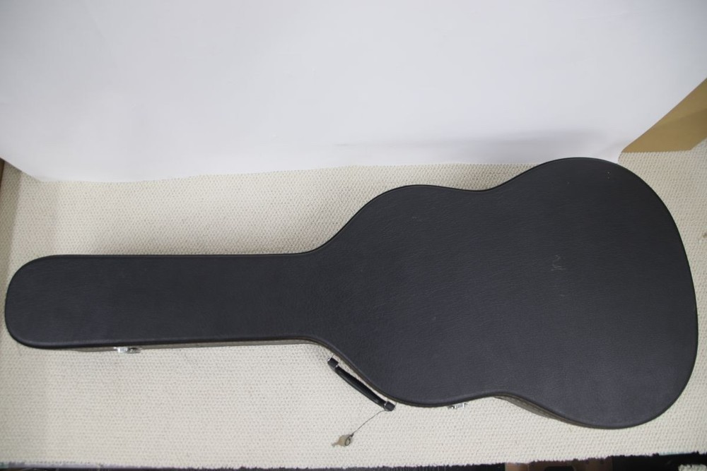 Yamaha CG-120A Classical Guitar Hard Case