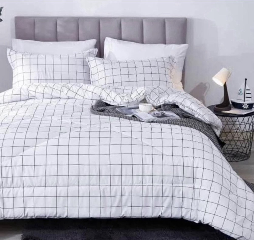Andency White Grid Comforter Twin