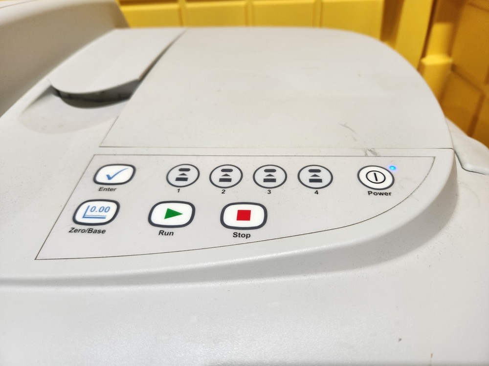 Thermo Scientific Evolution 220 UV Visible Spectrometer