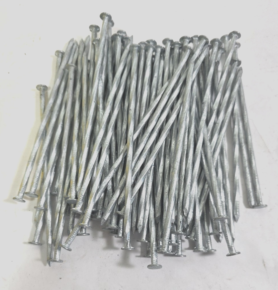 100pcs 6 inch Galvanized Artificial Turf Nails - Spiral Landscape Spikes 7 AWG