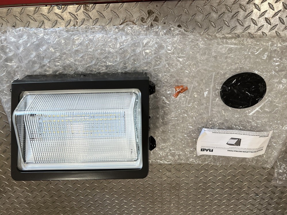 RAB LIGHTING WP2LED37W/480/PCS4 , WP2LED37W480PCS4 (BRAND NEW) ***480Volt***