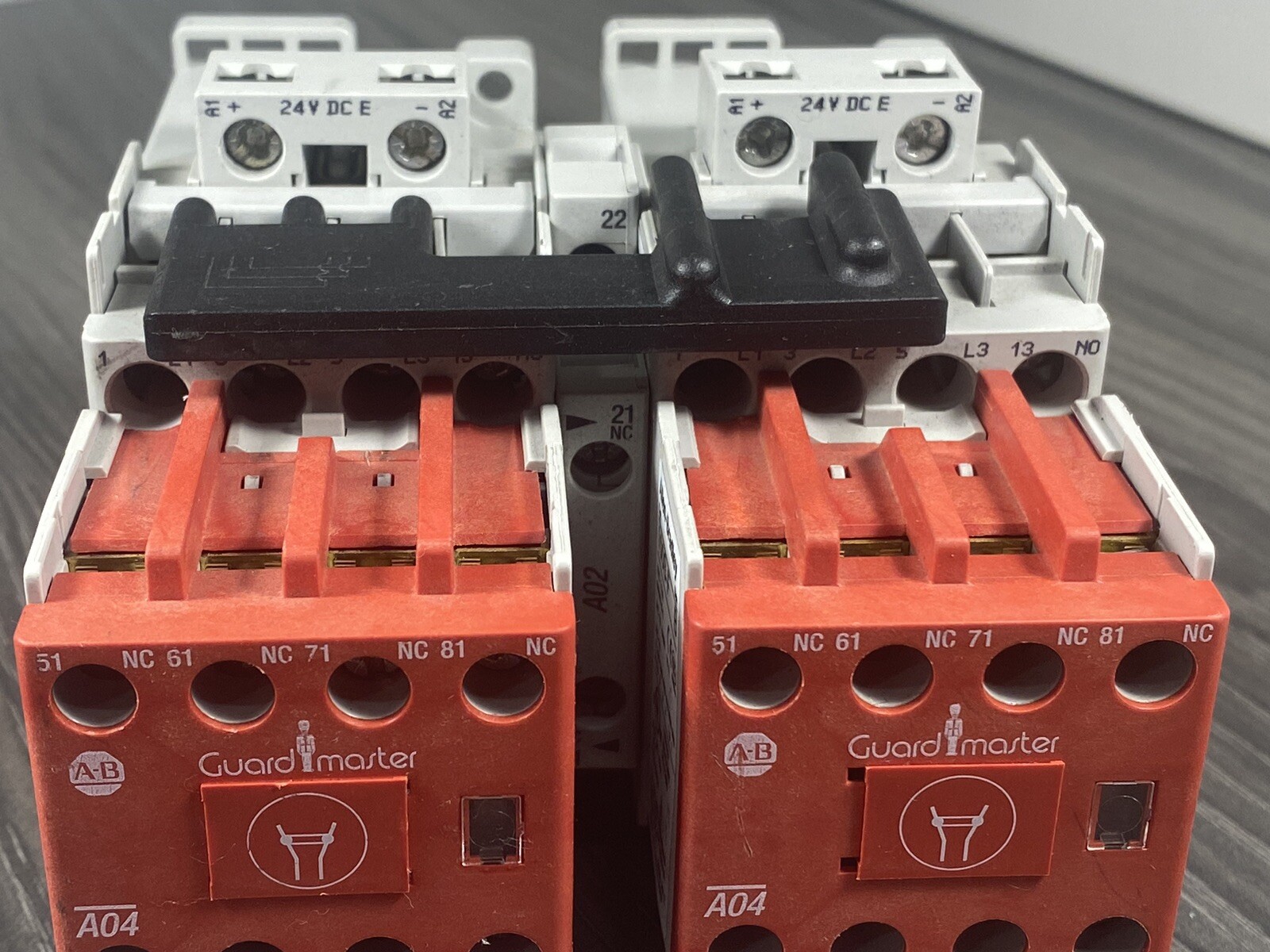 Allen Bradley 104S-C09EJ210C Ser B IEC Safety Contactor With Electronic Coil USA