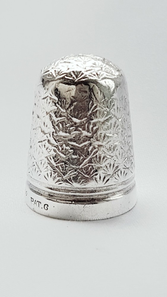 Silver THIMBLE ~ Charles Horner Rd 210799 PAT ~ Shell Pattern ~ Size 6