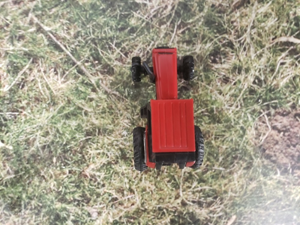 B Ertl Case 3294 Tractor S Scale 1/64