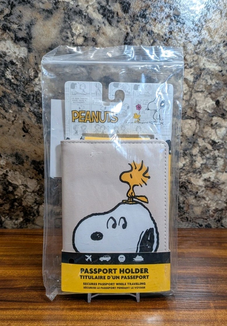 New Peanuts Snoopy with Woodstock Travel Passport Holder 4.25 x 5.625in