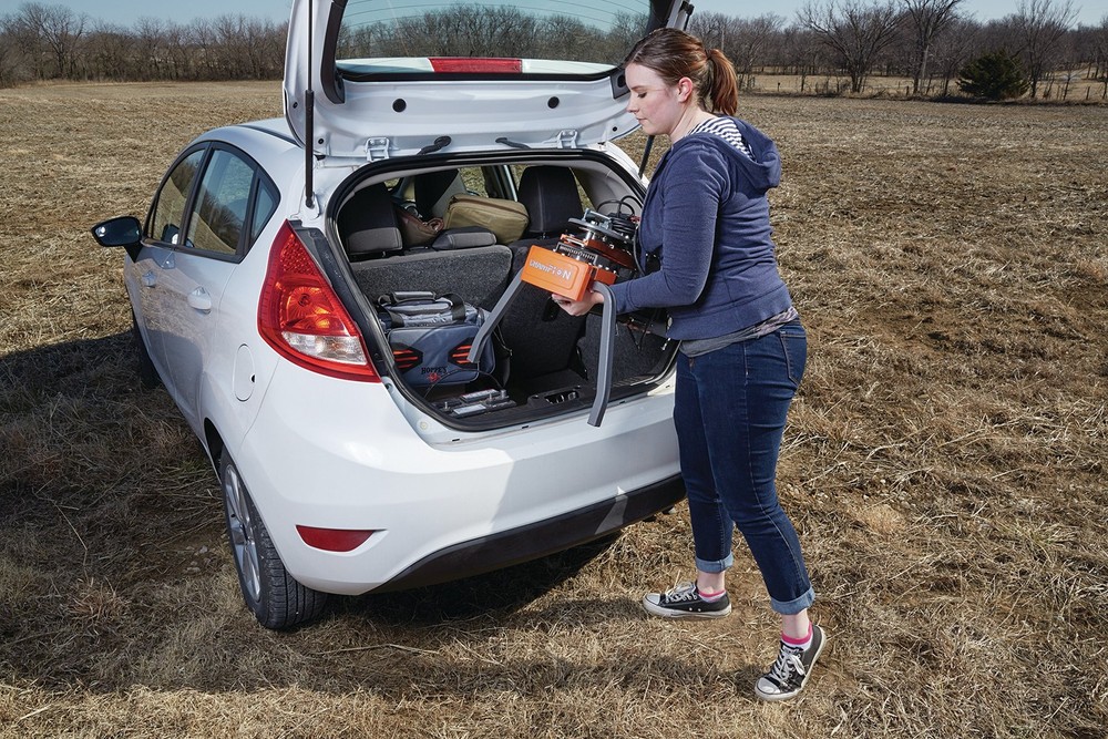 Workhorse Electronic Clay Pigeon Thrower, Compact One Size, Multi