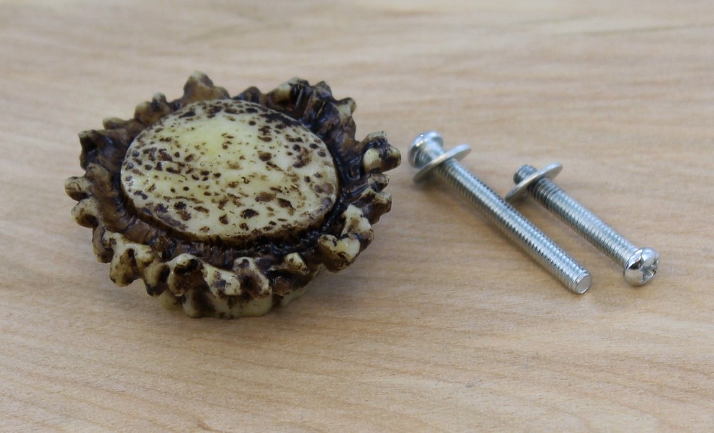 Old River Antler Drawer Cabinet Knobs 4 Pack with 2 Sizes of Screws