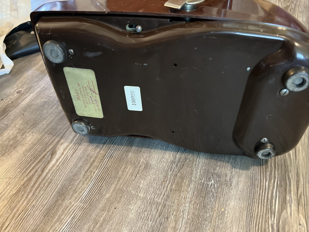 Vintage Victor Adding Subtracting Machine Brown