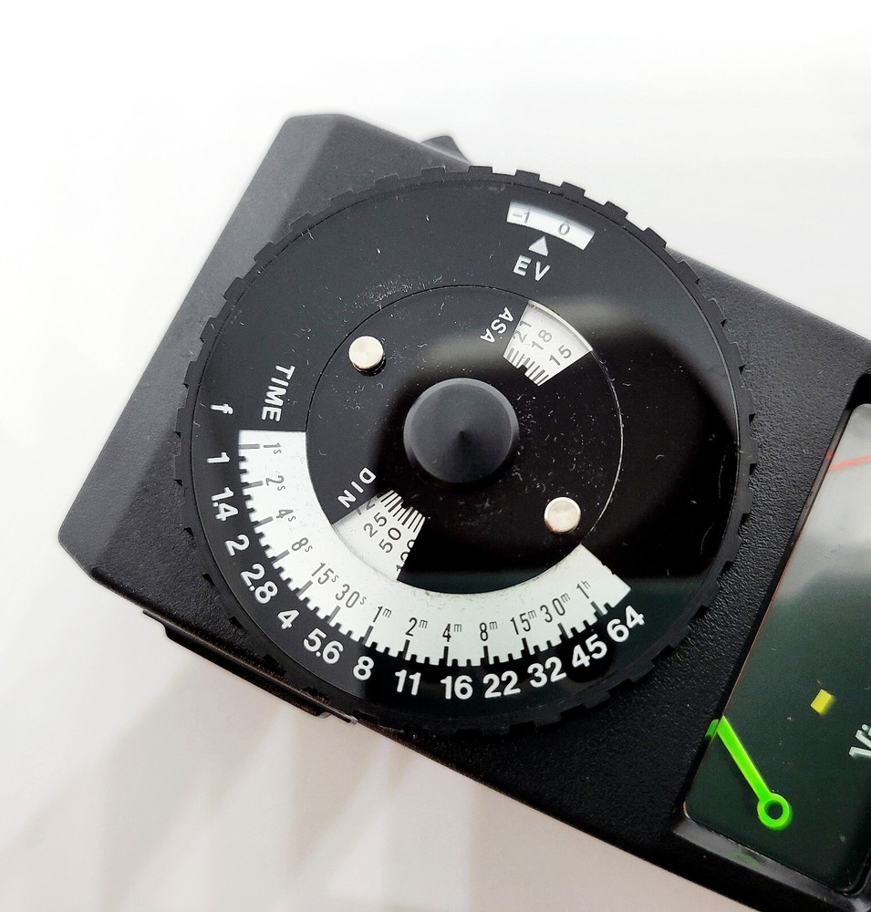 Vivitar 45 Exposure Light Meter with Leather Case