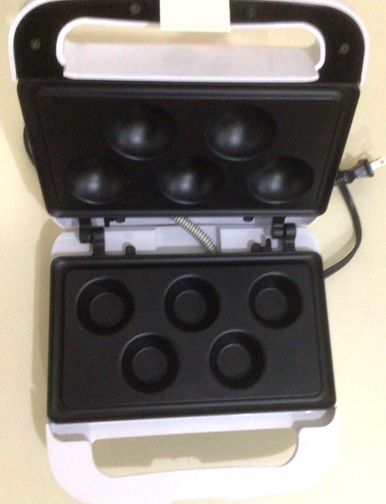 Betty Crocker Mini Muffin Magic Cupcake & Muffin Maker