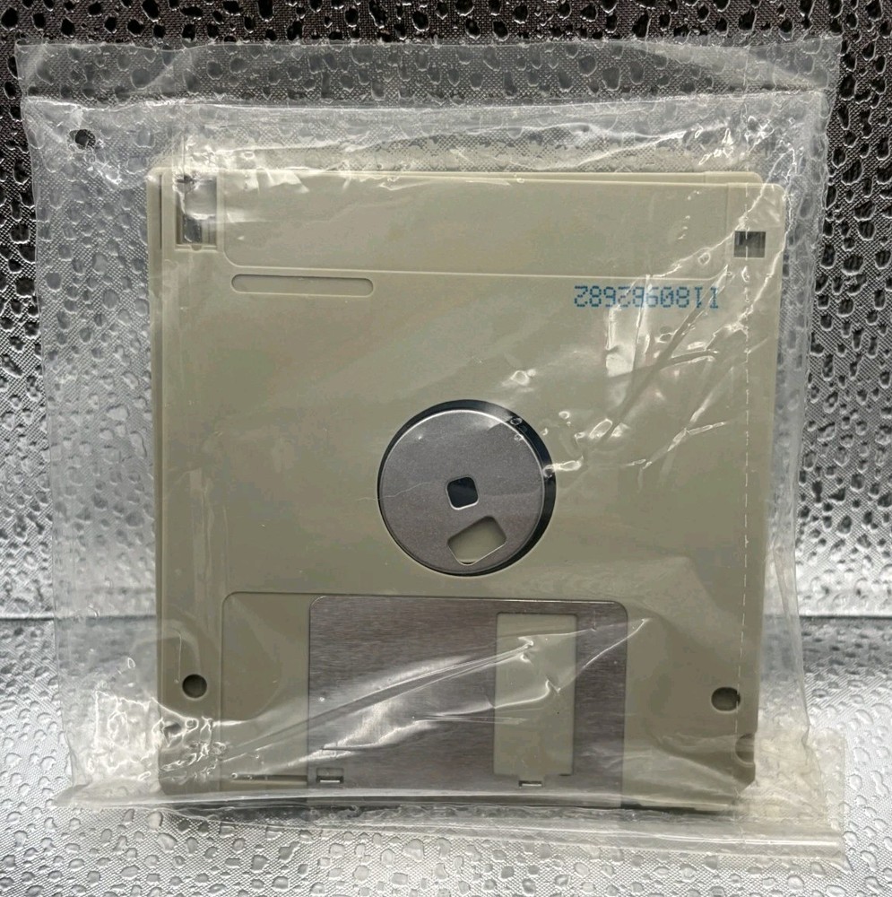 Rare Microsoft Windows 95 Interactive Demo 3.5" Floppy Disk Vintage 1995 (2pcs.)
